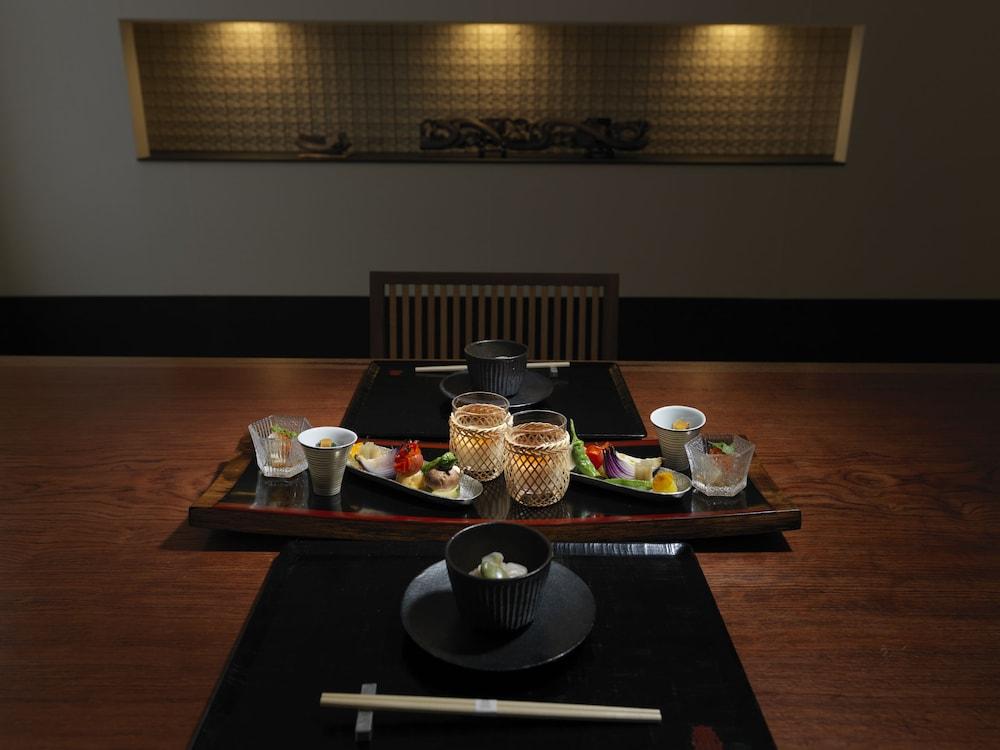 Niseko Konbu Onsen Tsuruga Moku-No-Sho Hotel Bagian luar foto