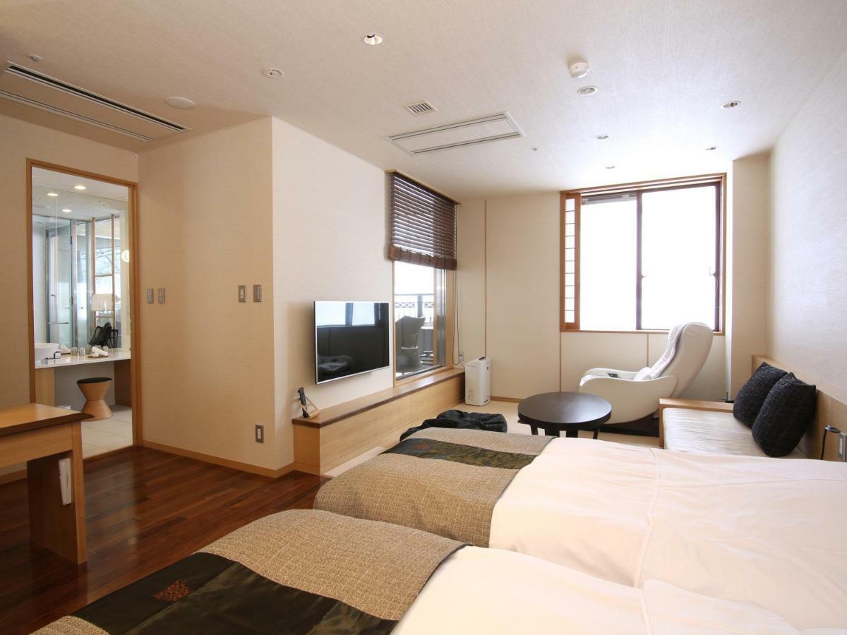 Niseko Konbu Onsen Tsuruga Moku-No-Sho Hotel Bagian luar foto