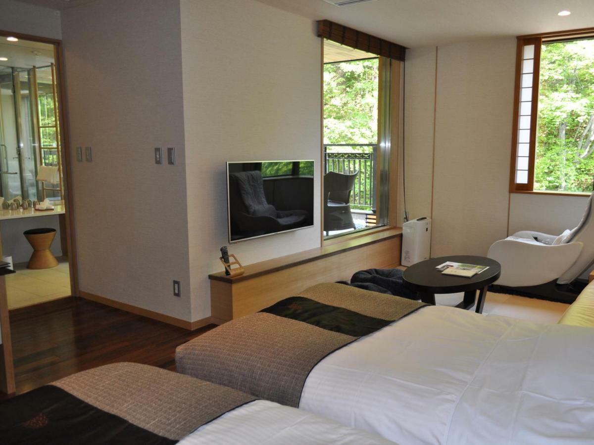 Niseko Konbu Onsen Tsuruga Moku-No-Sho Hotel Bagian luar foto
