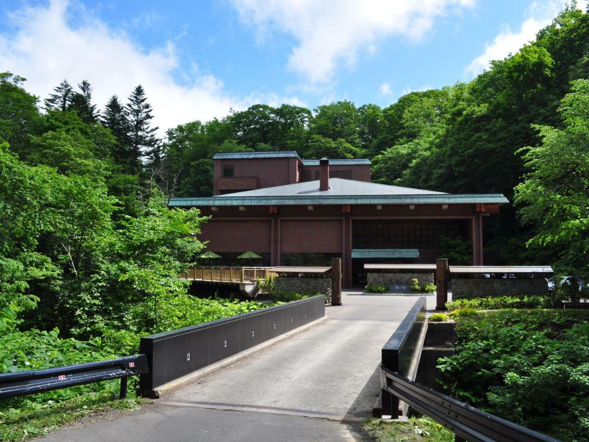 Niseko Konbu Onsen Tsuruga Moku-No-Sho Hotel Bagian luar foto